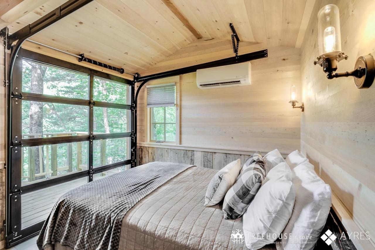 The Blackjack Oak In Treehouse Grove At Norton Creek Gatlinburg Ngoại thất bức ảnh