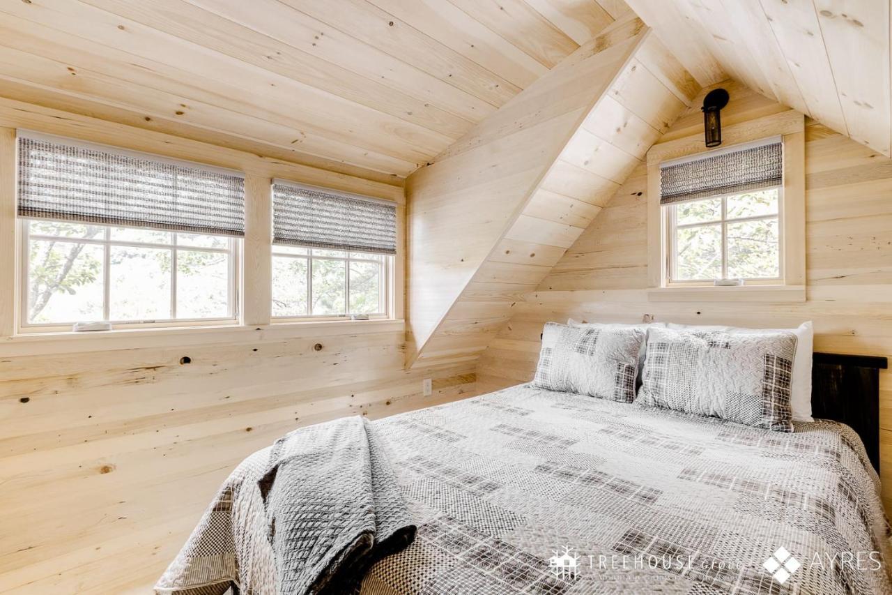 The Blackjack Oak In Treehouse Grove At Norton Creek Gatlinburg Ngoại thất bức ảnh